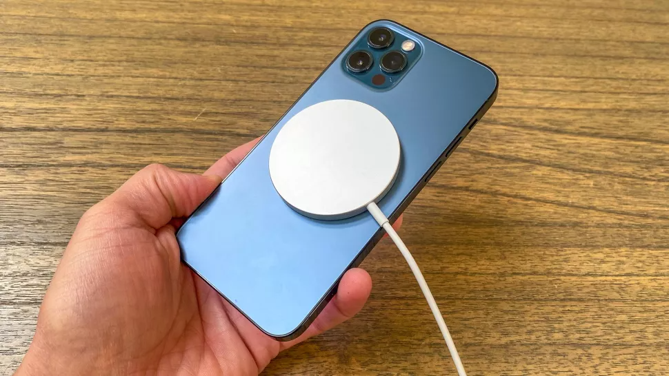 Sạc MagSafe iPhone 12 Pro