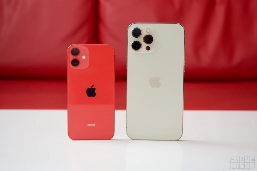 iPhone SE vs iPhone mini