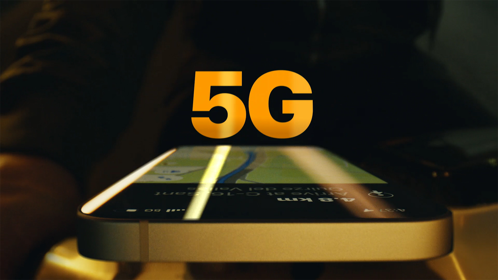 iPhone 13 Mini 256GB kết nối 5G giữ độ ổn định tốt, tải nội dung nhanh chóng