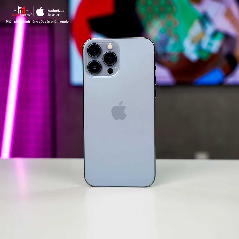 iPhone 13 Pro Max Blue “pin trâu” hợp mệnh Thủy và mệnh Mộc