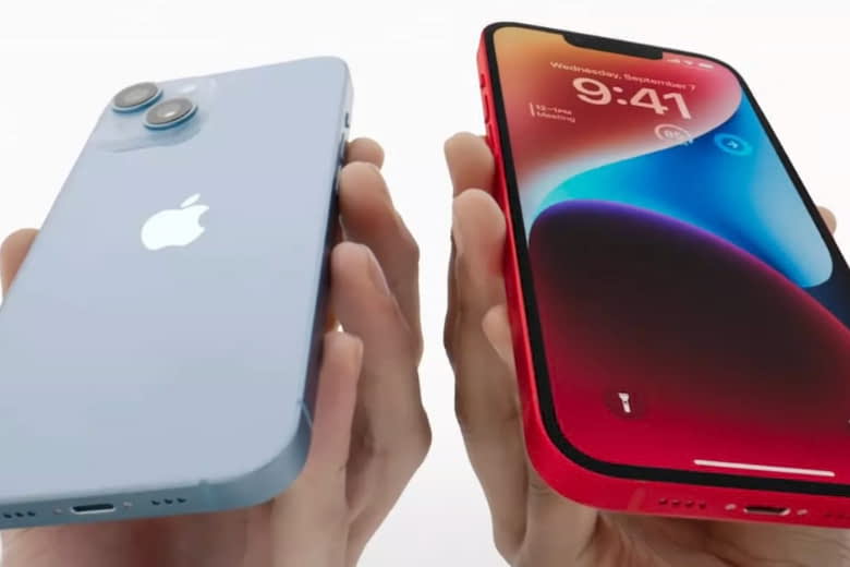  iPhone 14 và iPhone 14 Plus có thiết kế tương tự iPhone 13 với 2 camera chéo sau.Thiết kế mặt lưng phẳng với khung kim loại bo quanh sang trọng. Bên cạnh đó là 2 mặt thân máy đều được ép kính cường lực Corning Gorilla Glass thế hệ mới nhất.