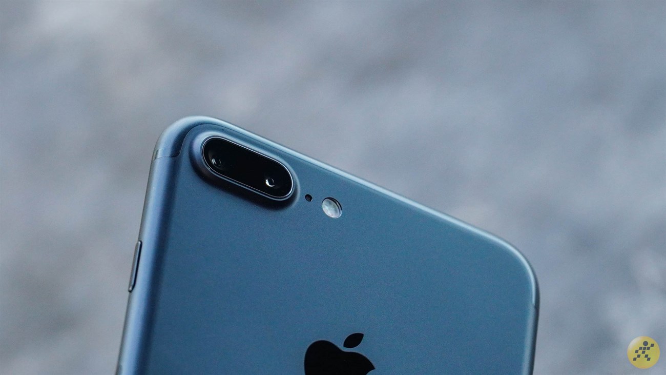 Chất liệu để gia công khung máy iPhone 7 Plus cũng là chất liệu kim loại. Đây cũng là một trong những ưu điểm khiến người dùng tin chọn iPhone thay vì những chiếc smartphone bằng nhựa.