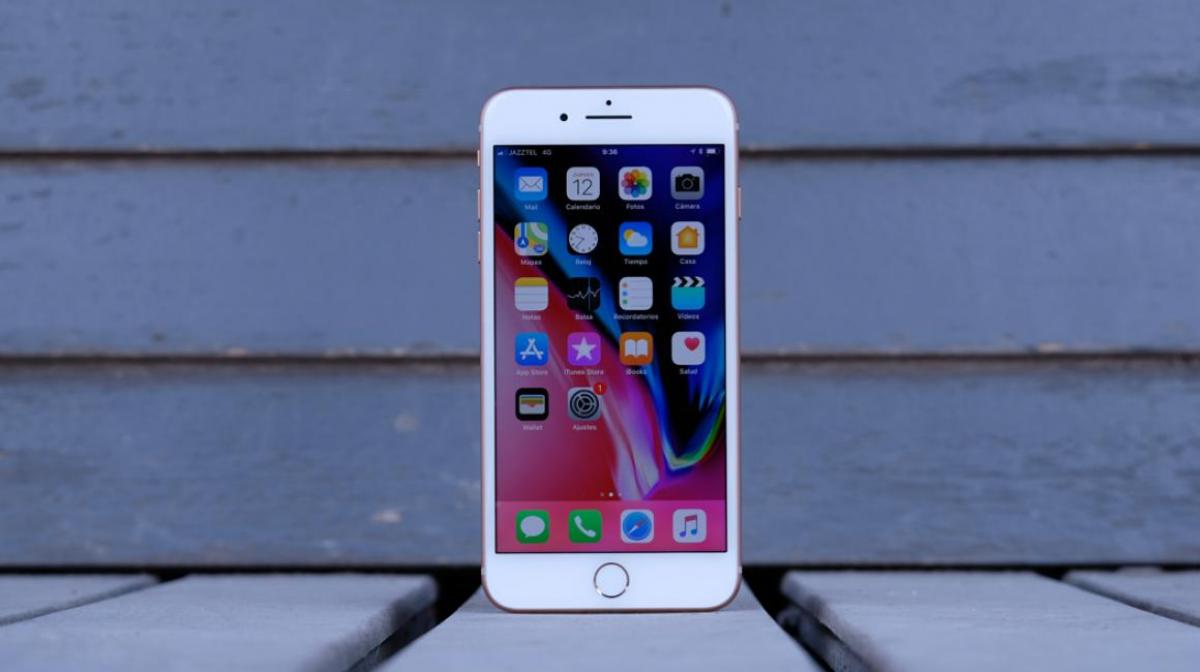 Minh Tuấn mobile hiện có đang kinh doanh iPhone 8 Plus cũ Like New đến 99% (có 2 phiên bản 64GB và 256GB).
