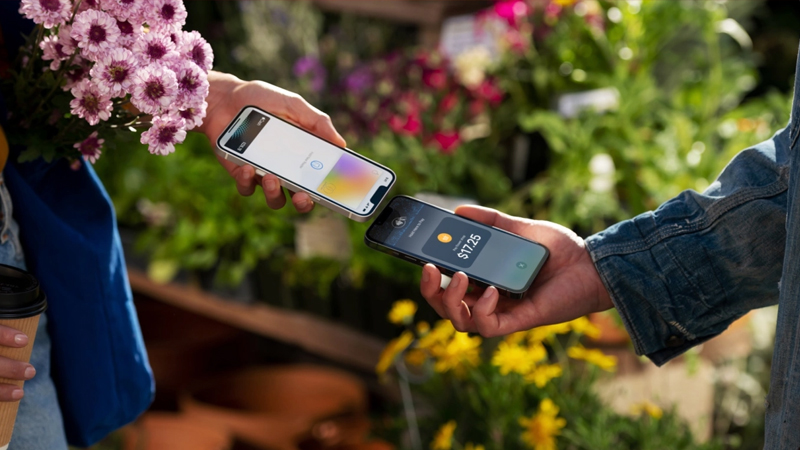 iPhone iOS 15.4 beta 2