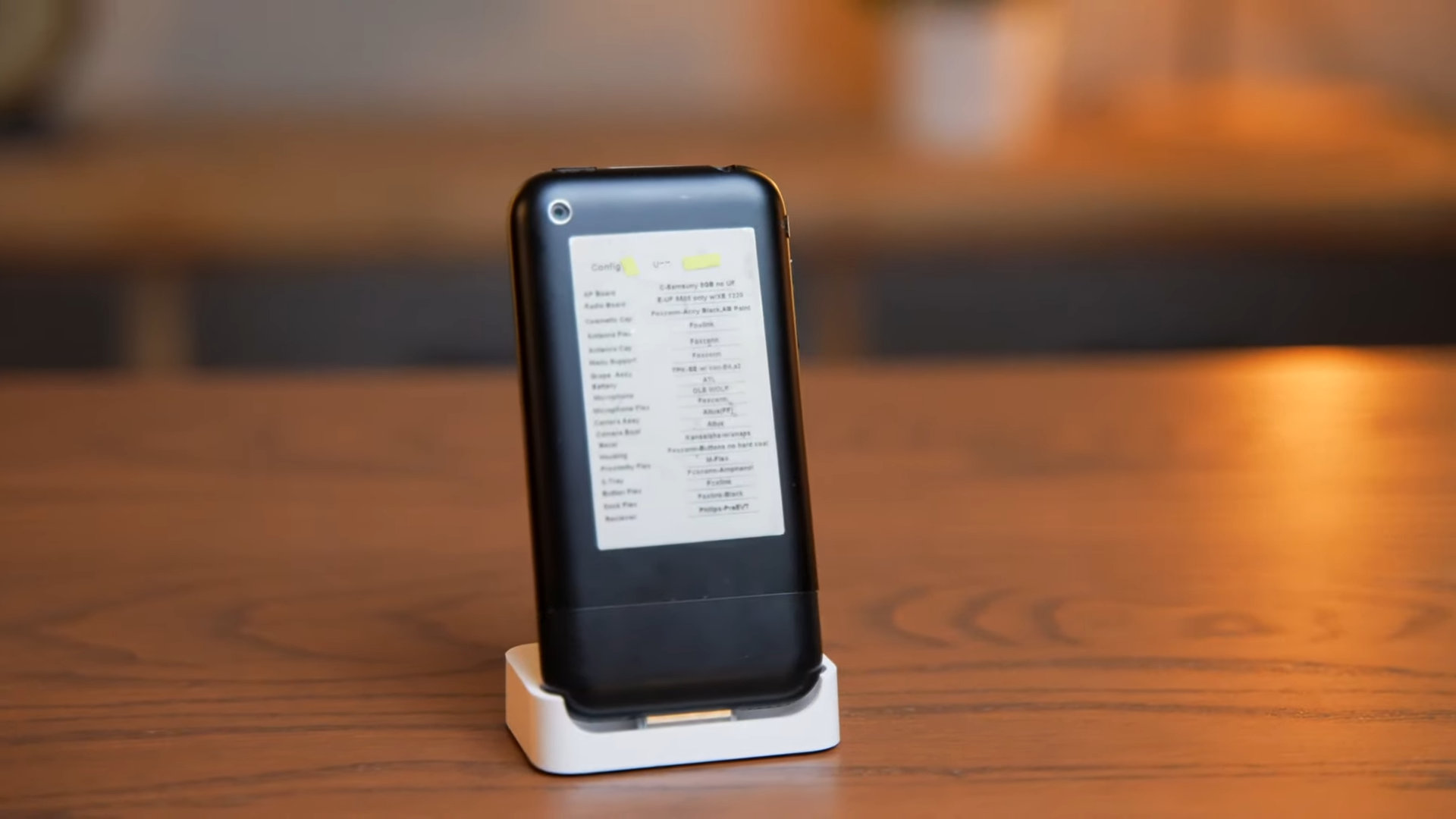 ​​​​iPhone nguyên mẫu đầu tiên