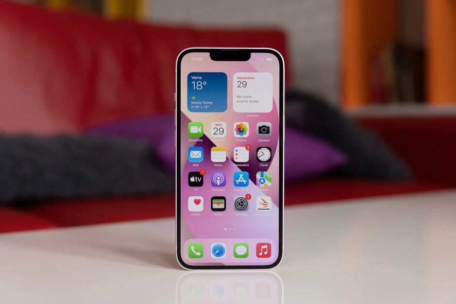 iPhone notch