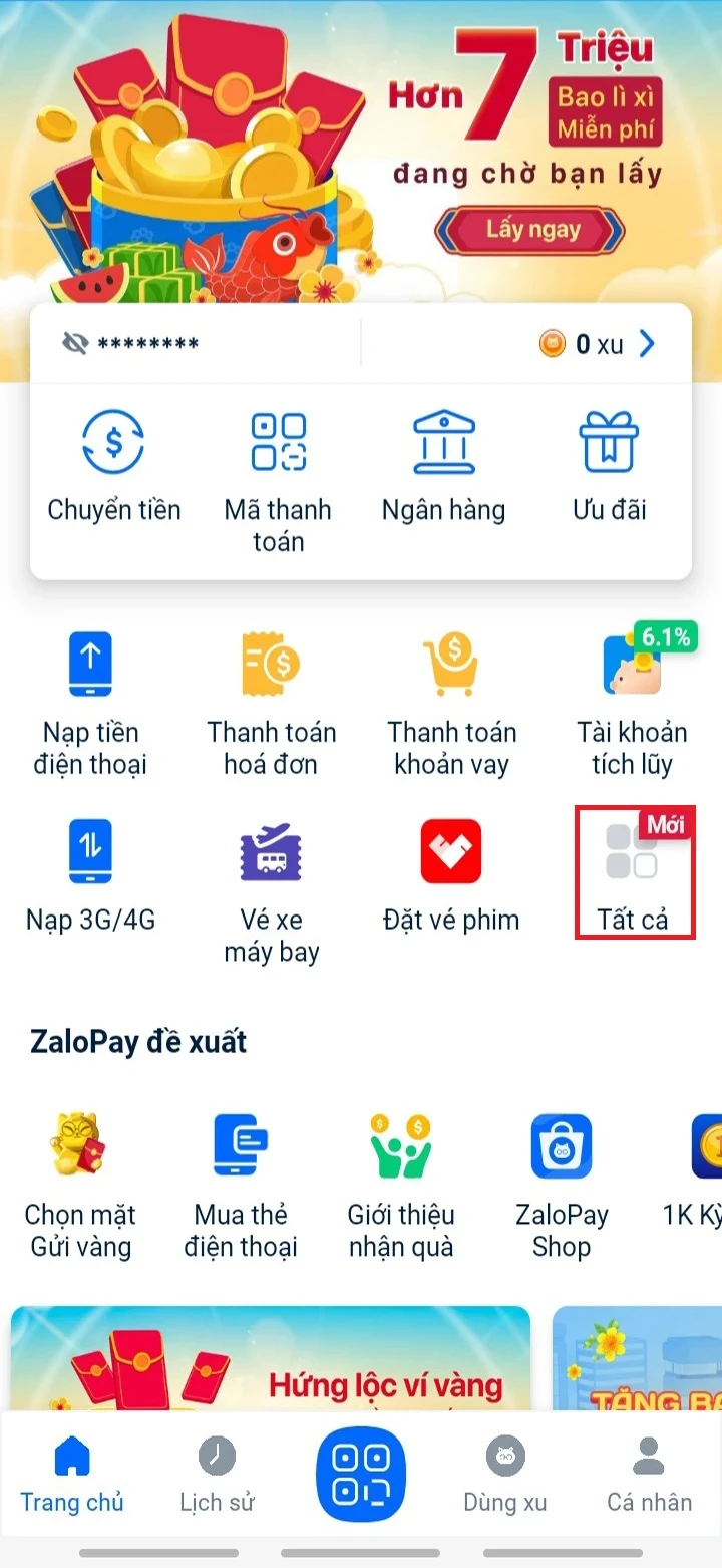 Bước 1: Mở app ZaloPay trên điện thoại, sau đó chọn mục “Lì xì”. Nếu không tìm thấy mục này ở màn hình chính, bạn có thể bấm “Tất cả” và tìm kiếm.