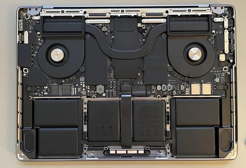 Linh kiện Macbook cũ bị xuống cấp