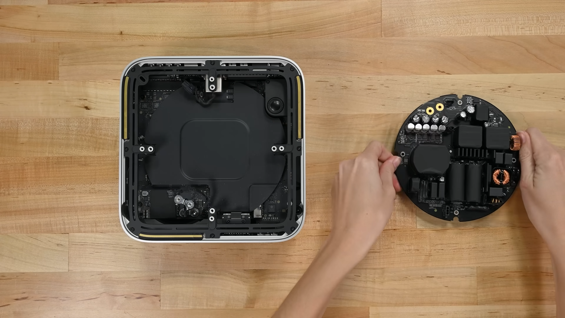 Mổ bụng Mac Studio