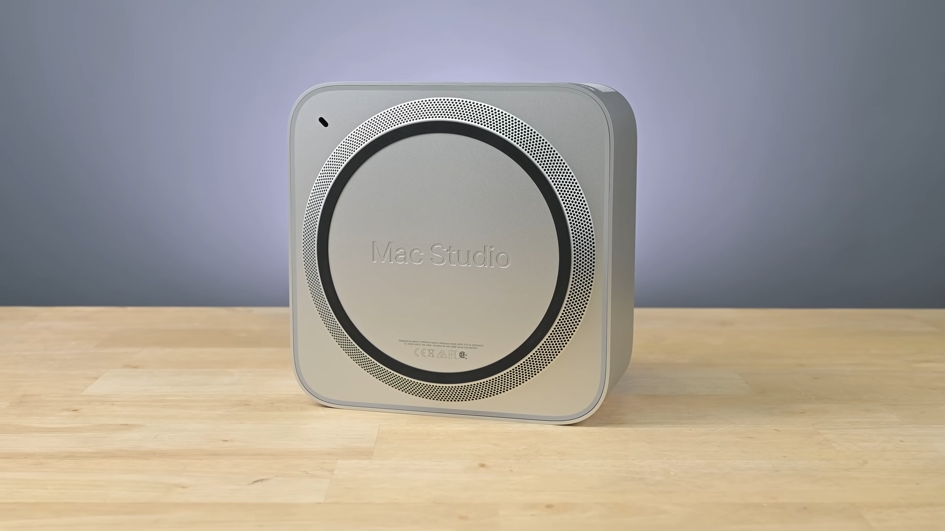 Mổ bụng Mac Studio