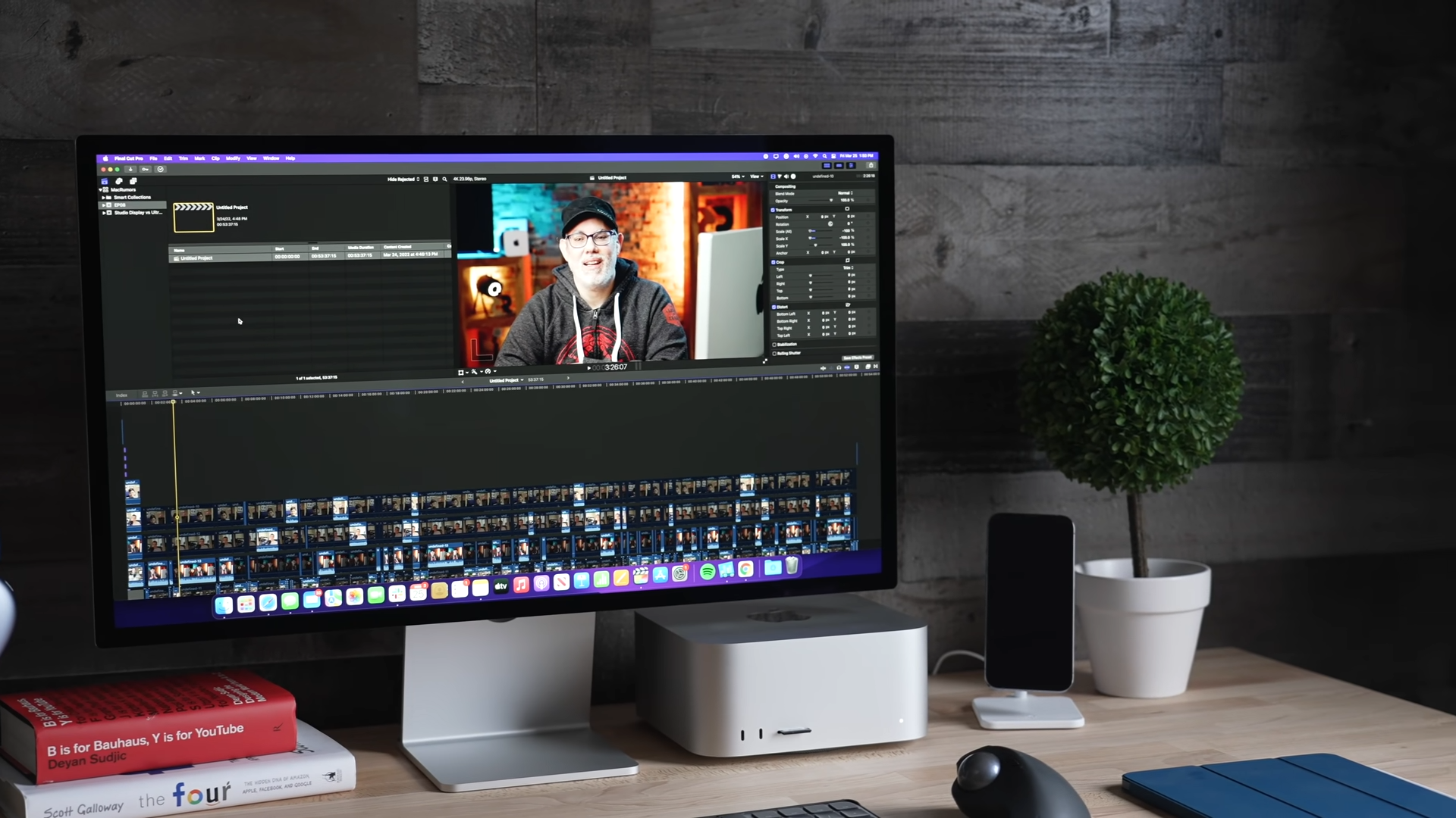 Mac Studio Vs MacBook Pro