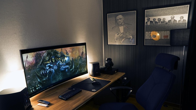 Màn hình cong và màn hình phẳng: Sự khác biệt là gì?