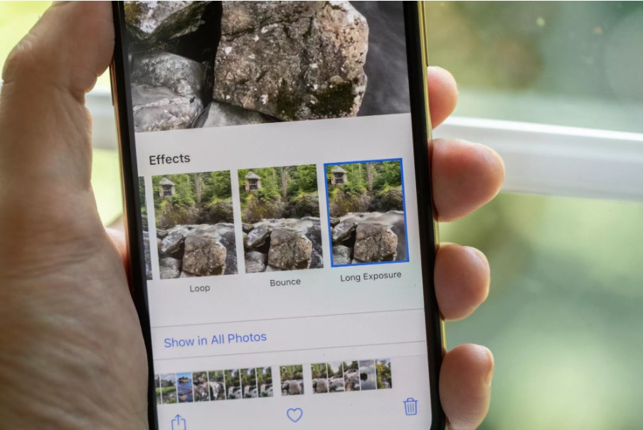 Vuốt lên trên Live Photo của bạn trong thư viện và kích hoạt hiệu ứng Phơi sáng lâu