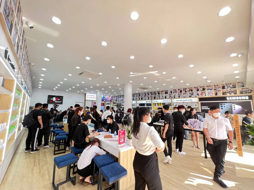 Minh Tuấn Mobile khai chương chi nhánh mới tại địa chỉ 363 Nguyễn Oanh