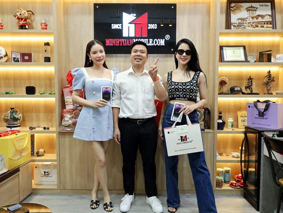 Người đẹp Diệp Lâm Anh sắm iPhone 14 Pro Max