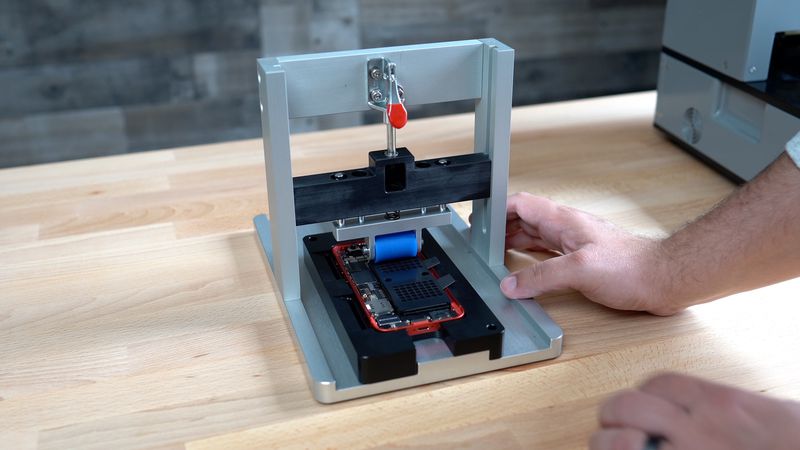 Những điều bạn cần phải biết trước khi lựa chọn chương trình sửa chữa tự phục vụ của Apple.