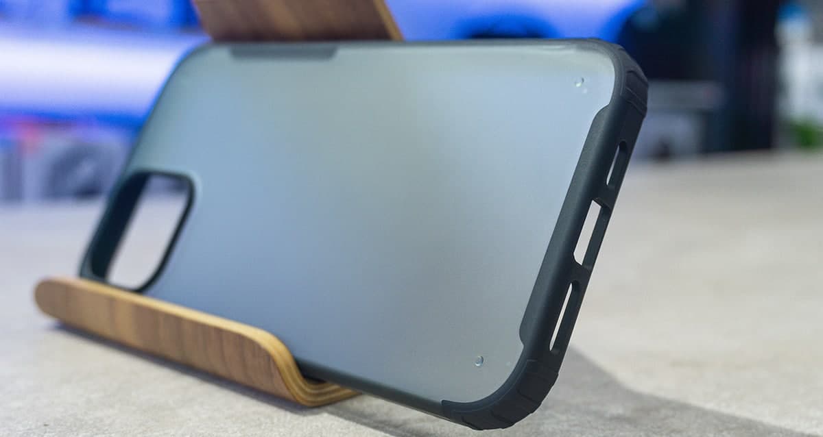 Ốp Jinya Armor Clear nhám iPhone 13 series