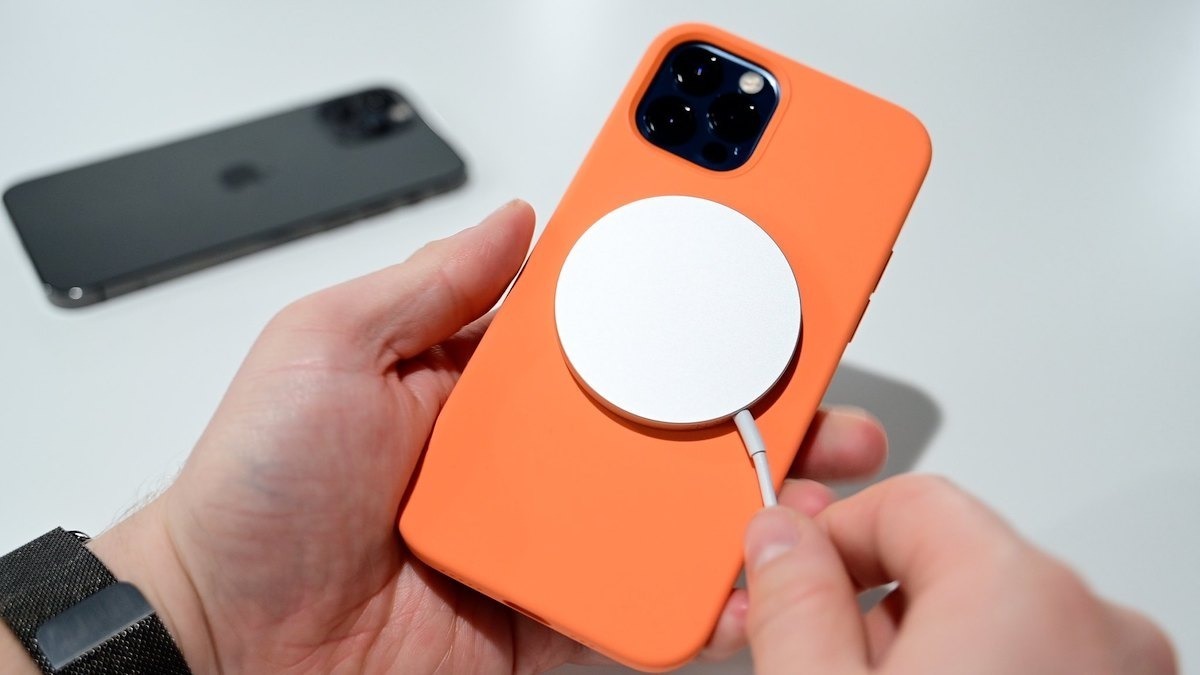 Phụ kiện MagSafe