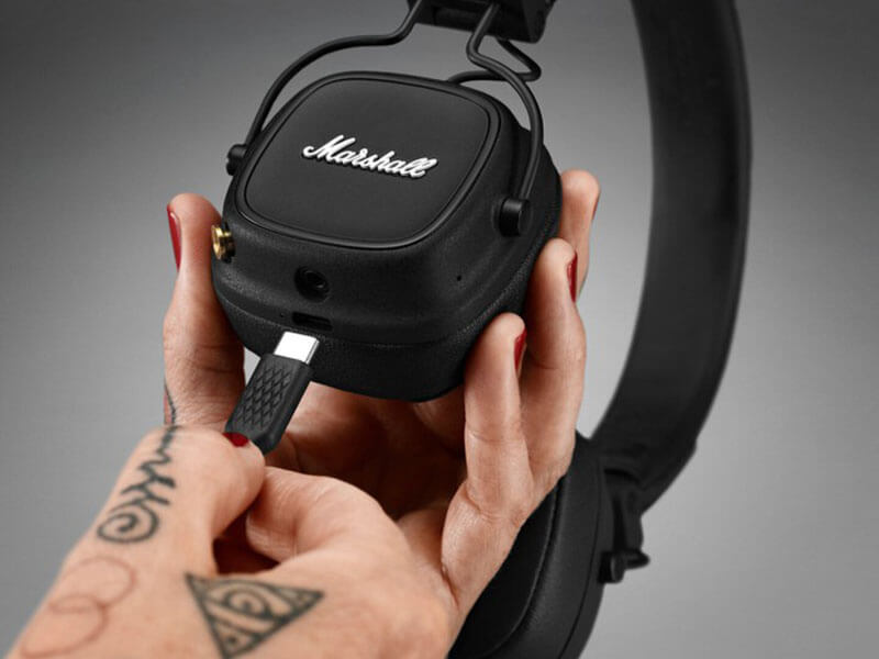 Tai nghe chụp tai Marshall Major IV