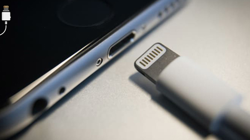 Đầu nối Lightning của iPhone 12