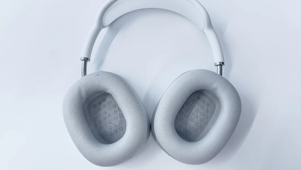 6. AirPods Max: Giá quá cao so với những giá trị mang lại