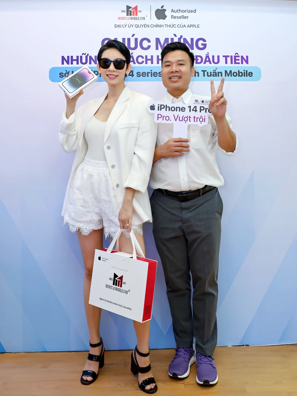 Xuân Lan sắm iPhone 14 Pro Max