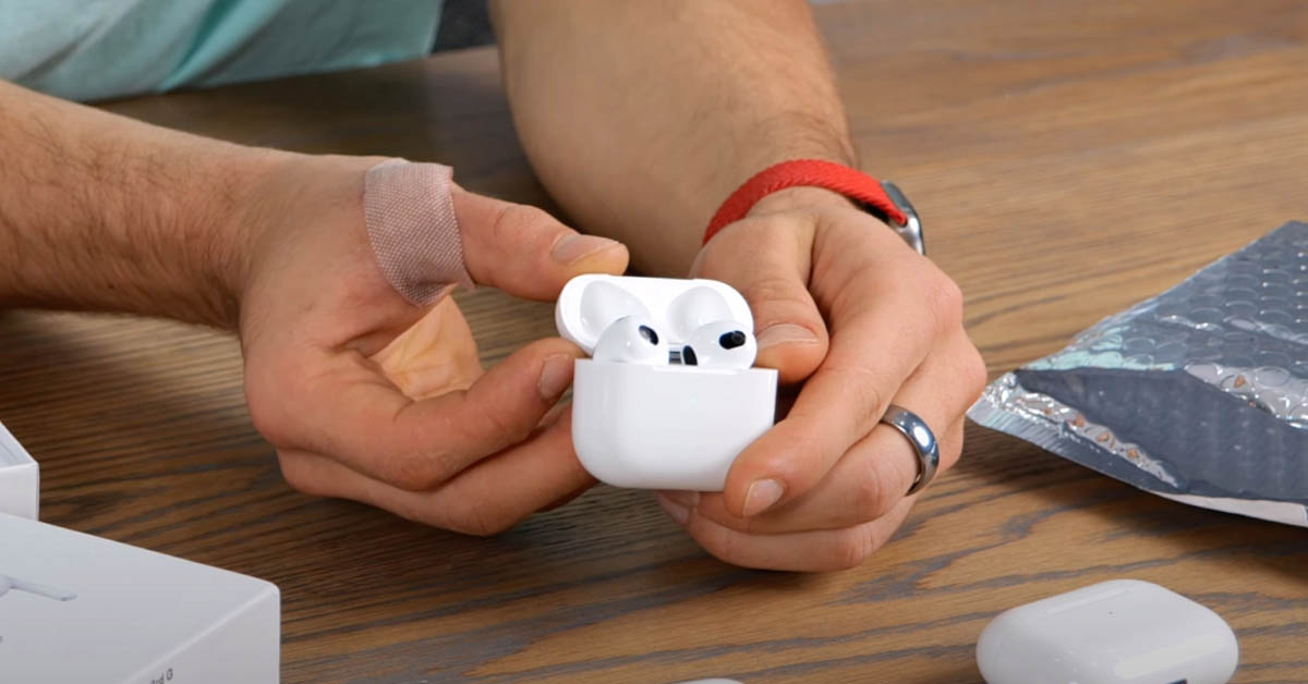 So sánh AirPods 3 và AirPods Pro, nên mua loại nào hợp lý nhất thời điểm hiện tại?-Minh Tuấn mobile