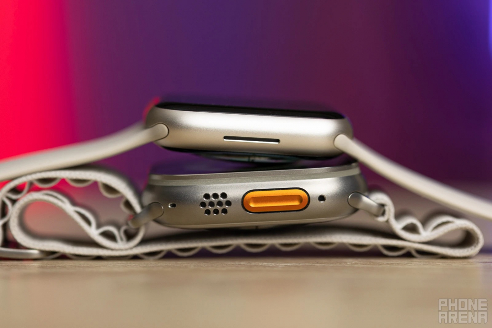 So sánh Apple Watch Ultra và Apple Watch Series 8: Có gì khác biệt, nên mua phiên bản nào?