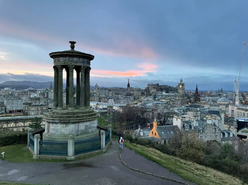 iPhone 12, ống kính tiêu chuẩn