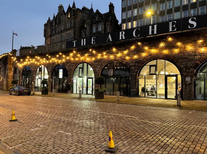 iPhone 12, ống kính tiêu chuẩn, Chế độ ban đêm