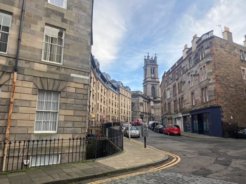 iPhone 11 Pro, ống kính tiêu chuẩn