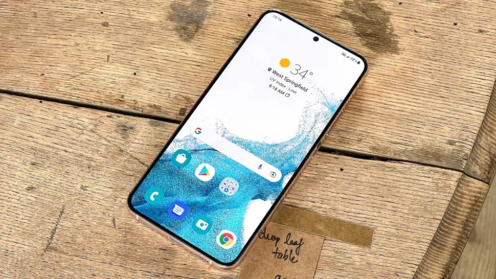 Galaxy S22 Plus vs iPhone 13 Pro Max