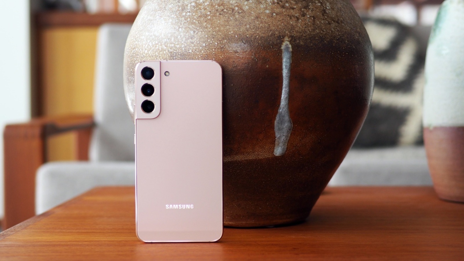 Galaxy S22 Plus vs iPhone 13 Pro Max