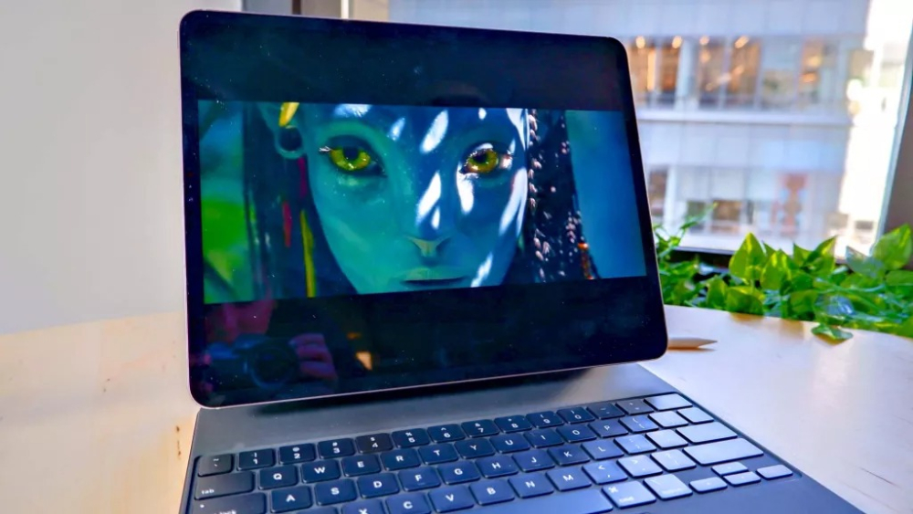 So sánh iPad Pro 2022 vs Samsung Galaxy Tab S8 Ultra: Nên mua máy tính bảng nào?