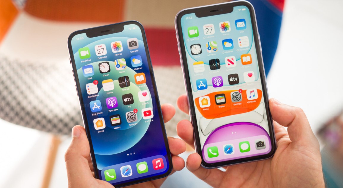 Màn hình iPhone 12 mini và iPhone 11