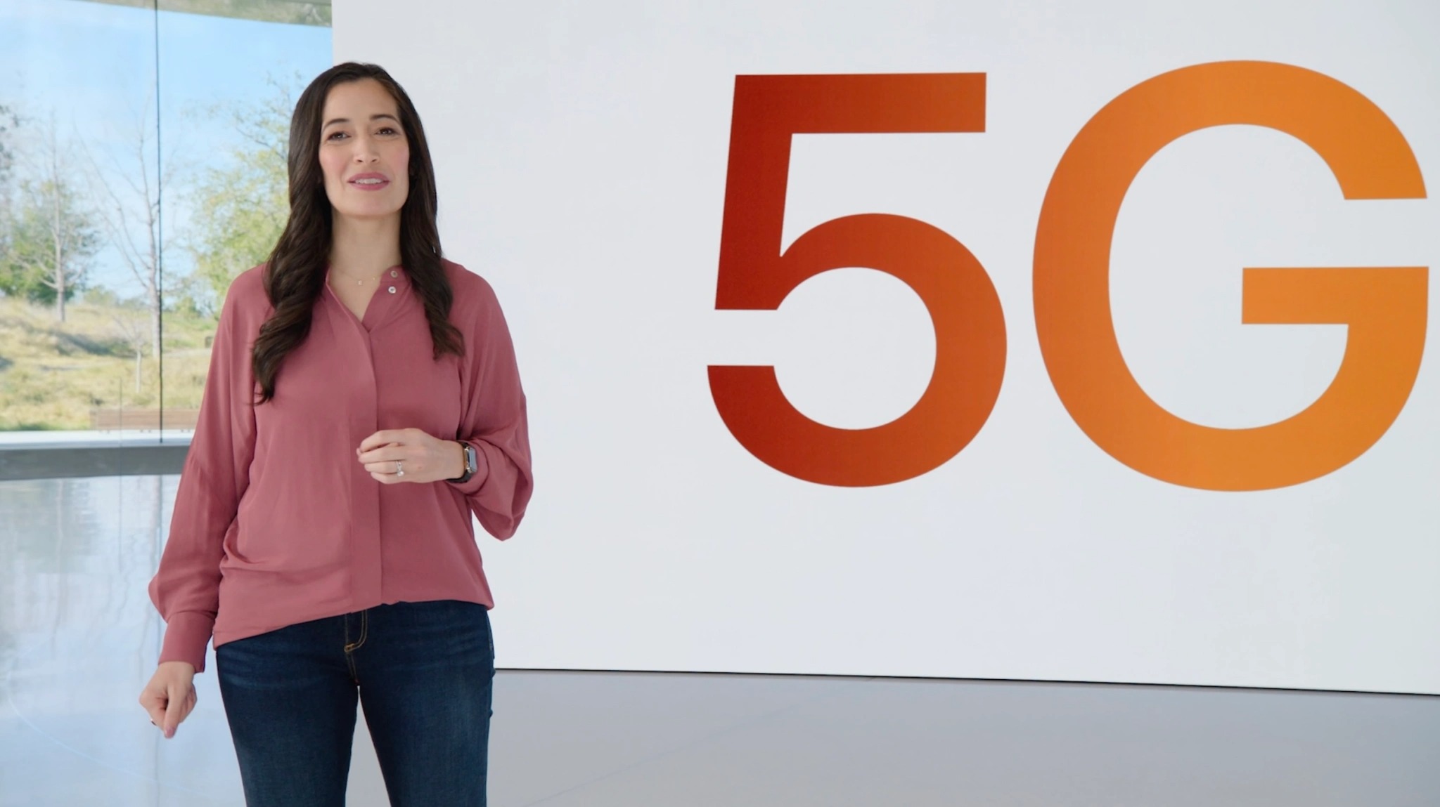 So sánh iPhone SE 2022 vs iPhone 12 mini