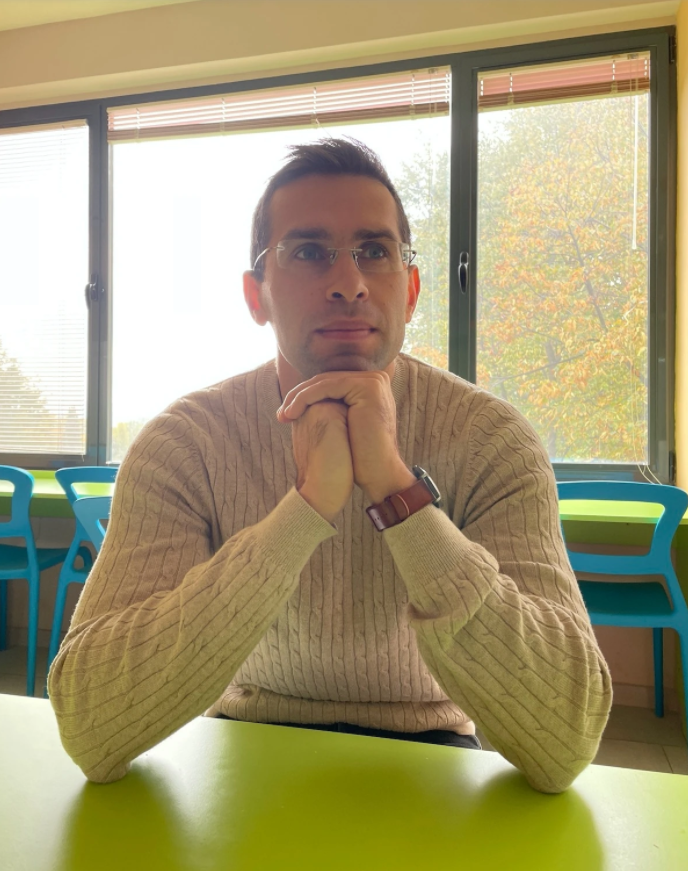 So sánh iPhone SE 2022 vs iPhone 12 mini