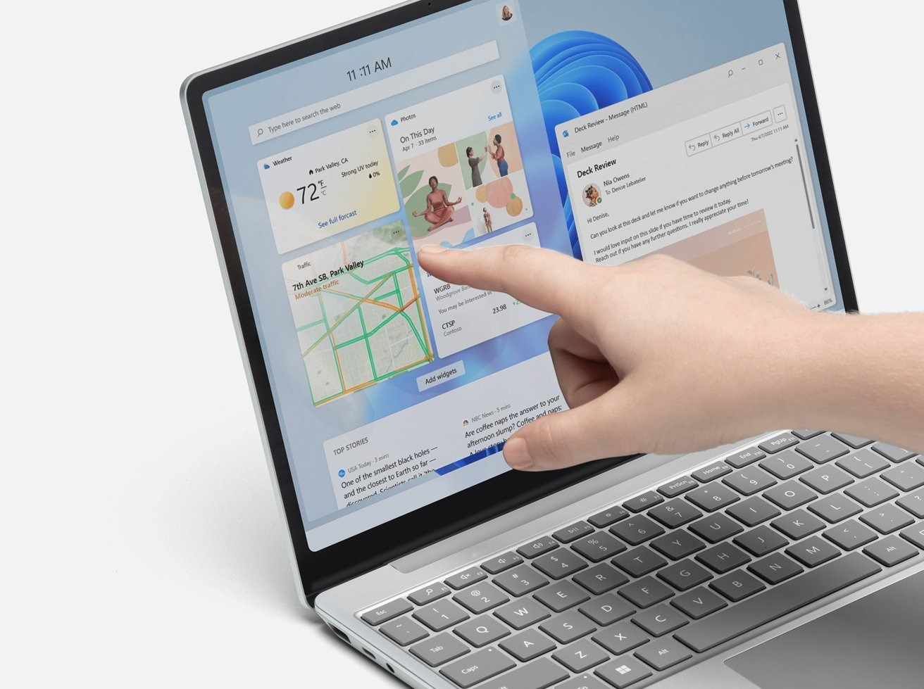 So sánh M2 MacBook Air và Surface Laptop Go 2: Chất lượng hay giá cả?