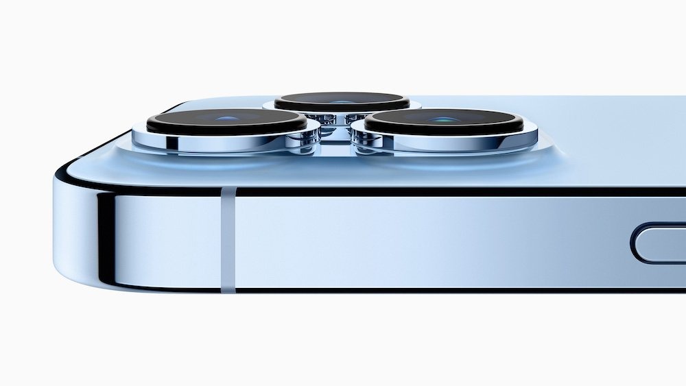 So sánh Samsung Galaxy Z Flip4 vs iPhone 13 và iPhone 13 Pro