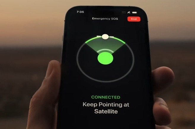 Tính năng SOS khẩn cấp qua vệ tinh trên iPhone 14 vừa cứu mạng một người đàn ông