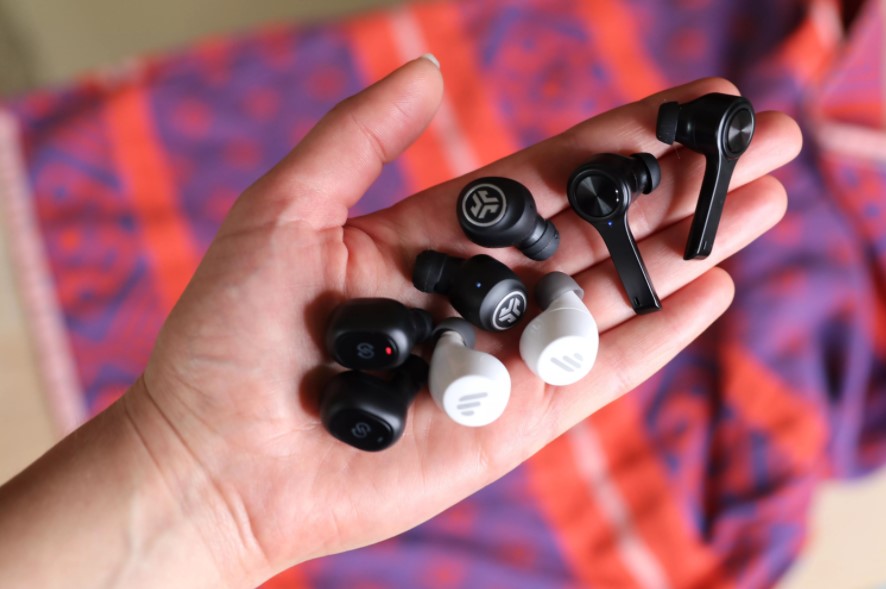 Tai nghe chống ổn thụ động