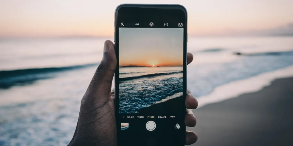 Tại sao iPhone lại luôn đắt hơn điện thoại Android?