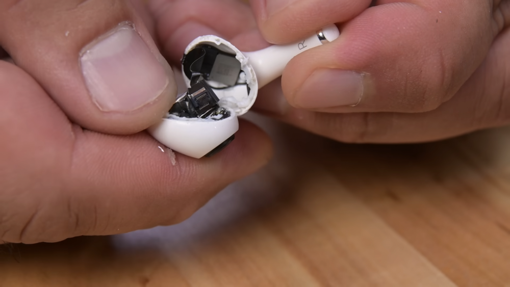 Mổ bụng AirPods Pro 2