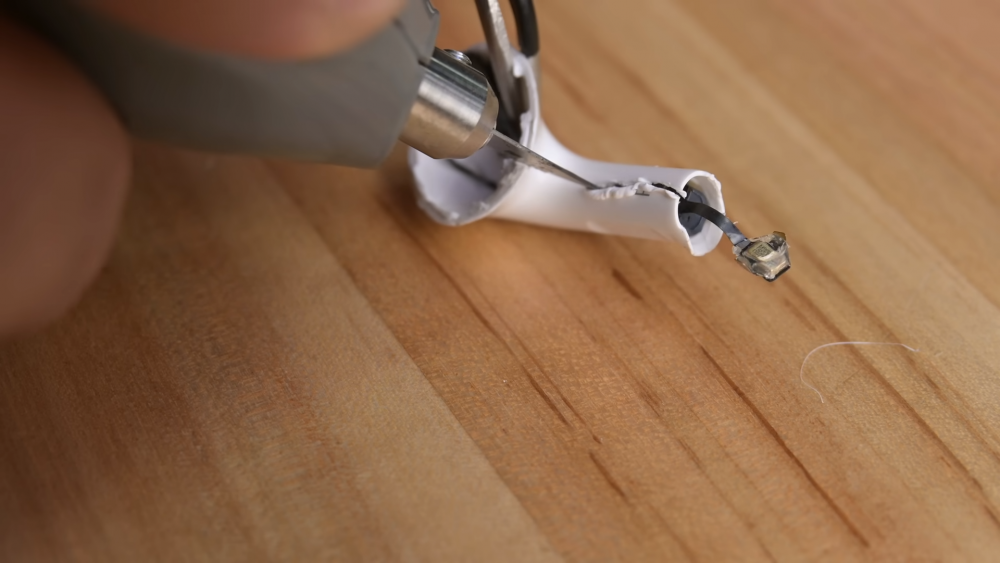 Mổ bụng AirPods Pro 2