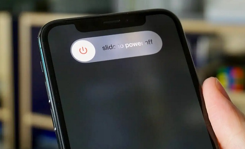 Khởi động lại iphone để cải thiện tốc độ pin