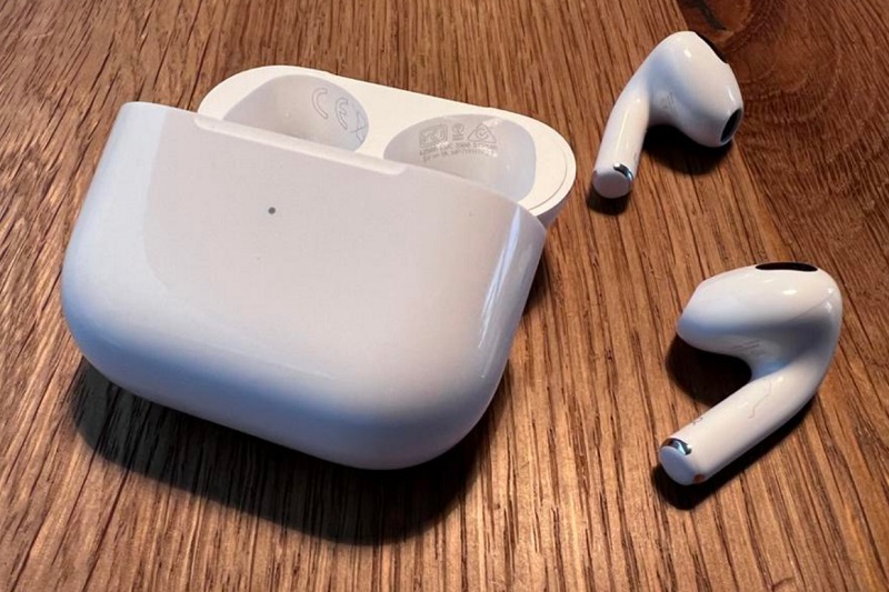 AirPods 3 - HOT DEAL giảm cực sock giá chỉ 3.990K (từ ngày 01-05/11) 