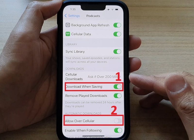 Tắt chức năng Tải xuống Podcast đã Lưu trên iphone 