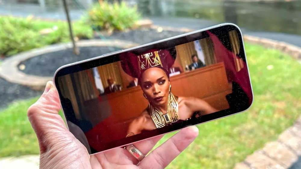 Kiểm tra thời lượng pin thực tế của iPhone 14 Series: iPhone 14 Plus tạo nên kết quả bất ngờ