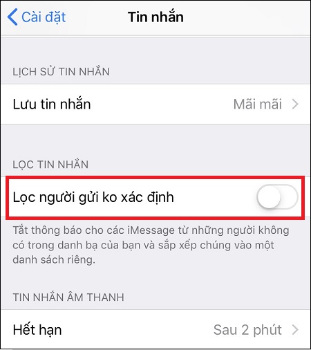Gạt nút sang phải để kích hoạt chức năng ở mục Lọc người gửi không xác định (Filter Unknown Senders).