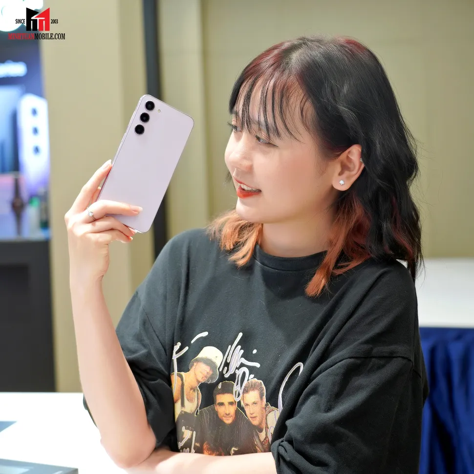 Thử nghiệm thả rơi Galaxy S23